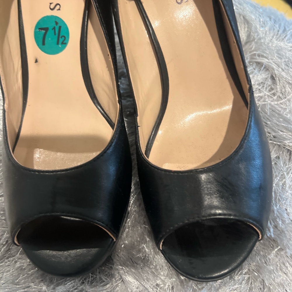 Guess Black Peep-Toe wedge Heels